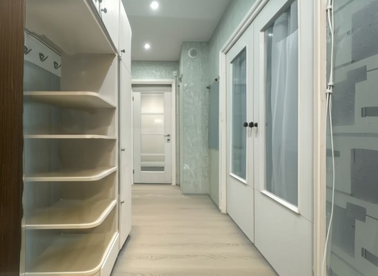 Продам трехкомнатную (3-комн.) квартиру, Березовая ул, 1к1, Рязань г