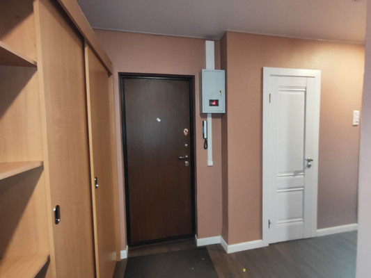 Продам многокомнатную квартиру, Комендантский пр-кт, 31к5, Санкт-Петербург г