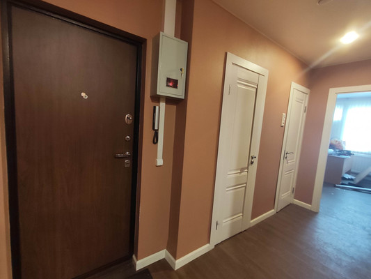 Продам многокомнатную квартиру, Комендантский пр-кт, 31к5, Санкт-Петербург г