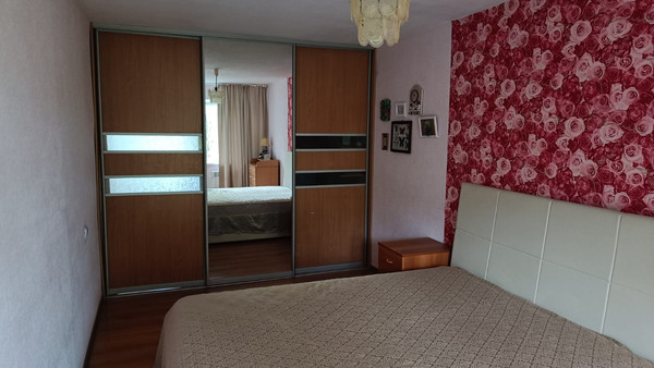 Продам трехкомнатную (3-комн.) квартиру, Победы ул, 16, Нижний Тагил г
