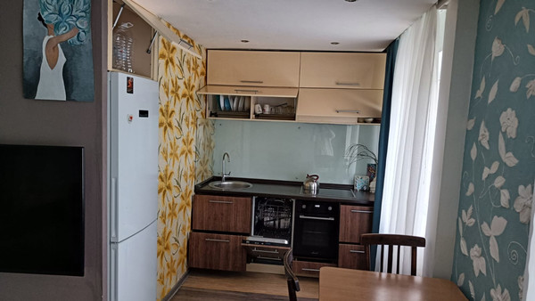 Продам трехкомнатную (3-комн.) квартиру, Победы ул, 16, Нижний Тагил г