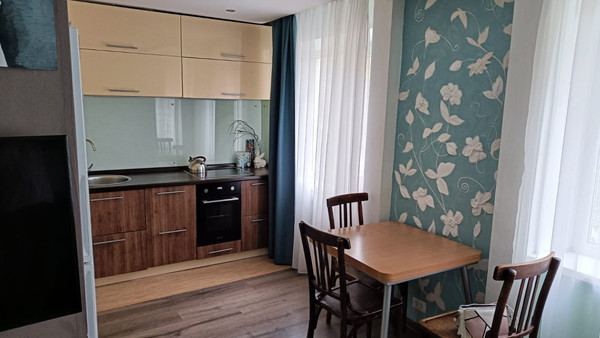 Продам трехкомнатную (3-комн.) квартиру, Победы ул, 16, Нижний Тагил г