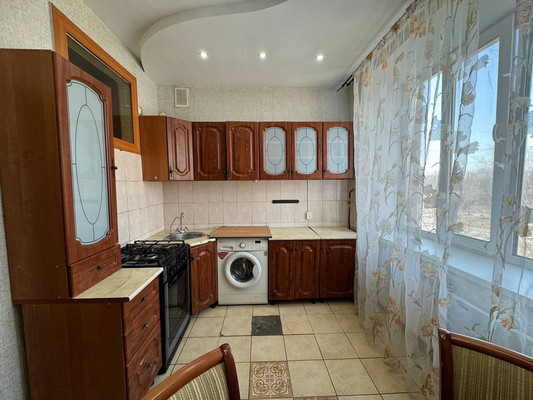 Продам трехкомнатную (3-комн.) квартиру, Культурная ул, 19, Комсомольск-на-Амуре г