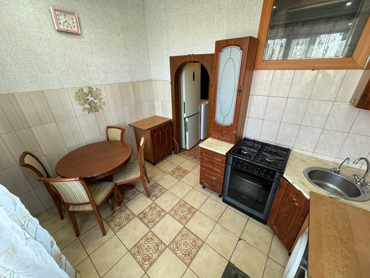 Продам трехкомнатную (3-комн.) квартиру, Культурная ул, 19, Комсомольск-на-Амуре г