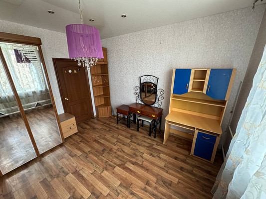Продам трехкомнатную (3-комн.) квартиру, Культурная ул, 19, Комсомольск-на-Амуре г