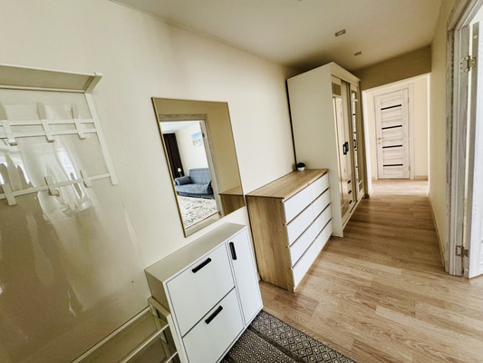 Продам трехкомнатную (3-комн.) квартиру, Веселая ул, 1, Пермь г