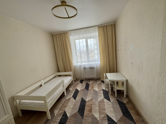 Продам трехкомнатную (3-комн.) квартиру, Веселая ул, 1, Пермь г