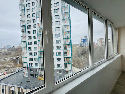 Продам трехкомнатную (3-комн.) квартиру, Веселая ул, 1, Пермь г