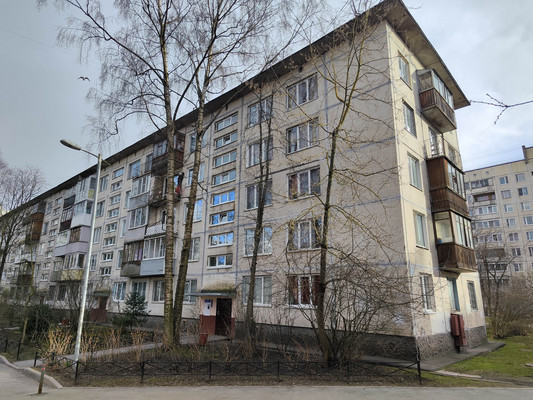 Продам трехкомнатную (3-комн.) квартиру, Демьяна Бедного ул, 2к2, Санкт-Петербург г