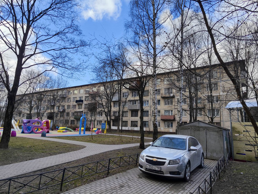 Продам трехкомнатную (3-комн.) квартиру, Демьяна Бедного ул, 2к2, Санкт-Петербург г