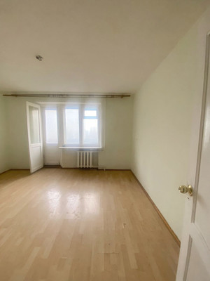 Продам трехкомнатную (3-комн.) квартиру, Каширская ул, 4к2, Ростов-на-Дону г