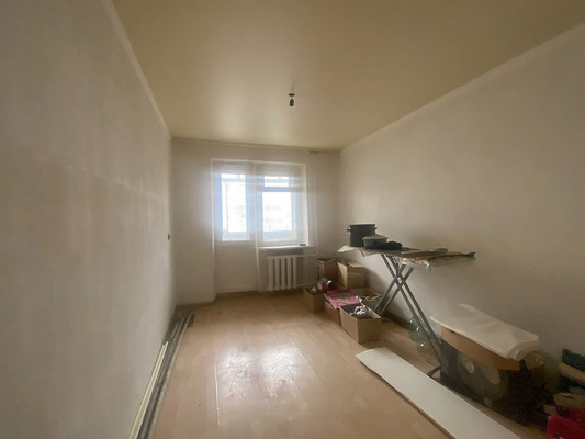 Продам трехкомнатную (3-комн.) квартиру, Каширская ул, 4к2, Ростов-на-Дону г