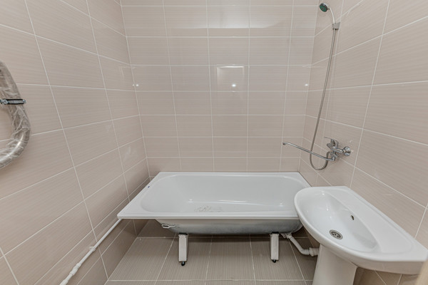 Продам двухкомнатную (2-комн.) квартиру (долевое), Конструктора Духова ул, 14, Челябинск г