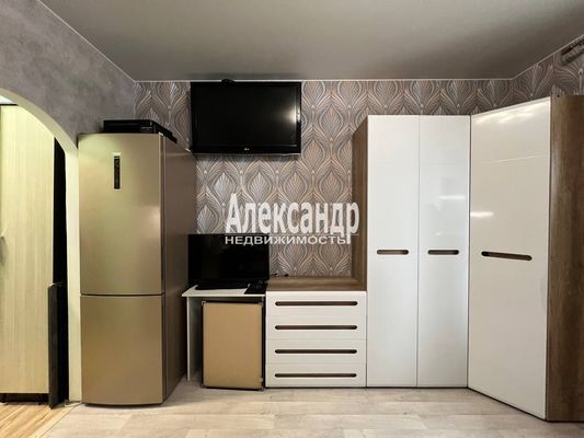 Продам однокомнатную (1-комн.) квартиру, Плесецкая ул, 10, Санкт-Петербург г
