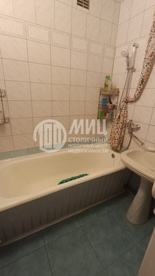 Продам трехкомнатную (3-комн.) квартиру, Чехова ул, 32, Удельная дп