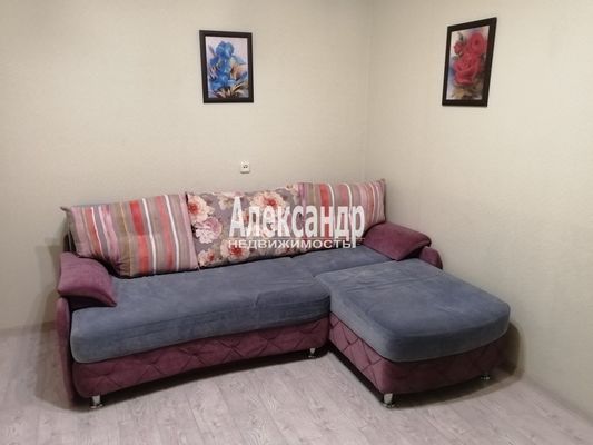 Продам двухкомнатную (2-комн.) квартиру, Искровский пр-кт, 25, Санкт-Петербург г