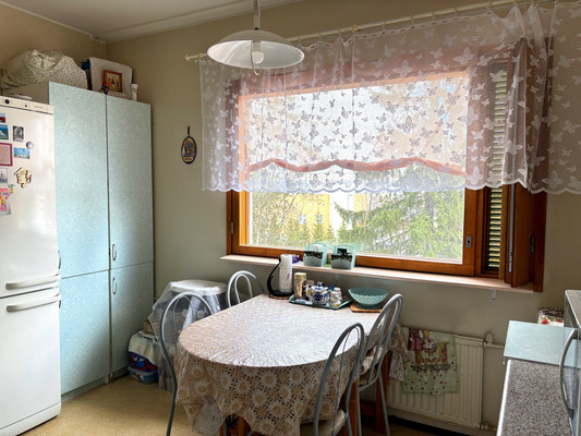 Продам трехкомнатную (3-комн.) квартиру, Ленина ул, 6, Костомукша г
