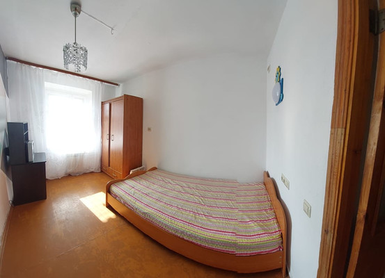 Продам трехкомнатную (3-комн.) квартиру, Касьянова ул, 16, Иркутск г