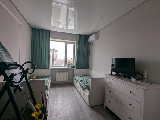 Продам трехкомнатную (3-комн.) квартиру, 45-я линия ул, 60/72, Ростов-на-Дону г