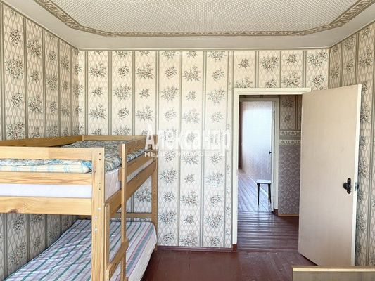 Продам двухкомнатную (2-комн.) квартиру, Новая ул, 2, Михалево п