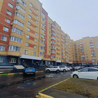 Продам двухкомнатную (2-комн.) квартиру, Логинова ул, 2, Медведево пгт