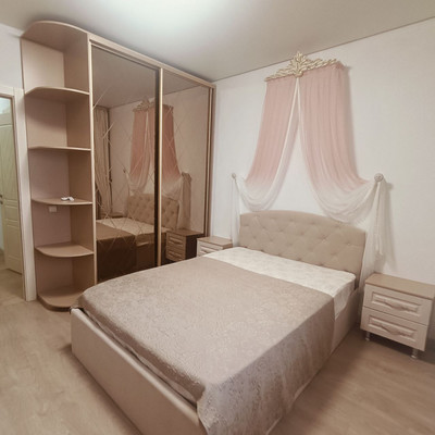 Продам двухкомнатную (2-комн.) квартиру, Логинова ул, 2, Медведево пгт