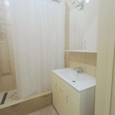 Продам двухкомнатную (2-комн.) квартиру, Логинова ул, 2, Медведево пгт