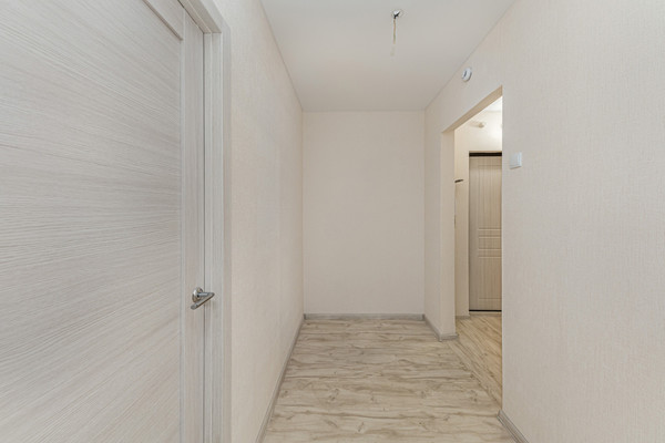 Продам трехкомнатную (3-комн.) , Краснопольский пр-кт, 30, Челябинск г