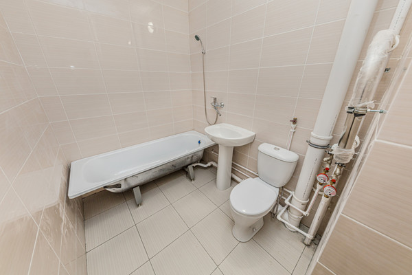 Продам трехкомнатную (3-комн.) , Краснопольский пр-кт, 30, Челябинск г