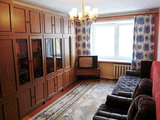Продам комнату в 7-комн. квартире, 2-я Заводская ул, 17, Красково п