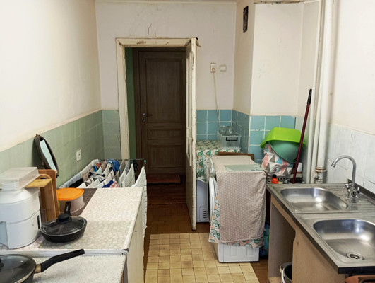 Продам комнату в 7-комн. квартире, 2-я Заводская ул, 17, Красково п