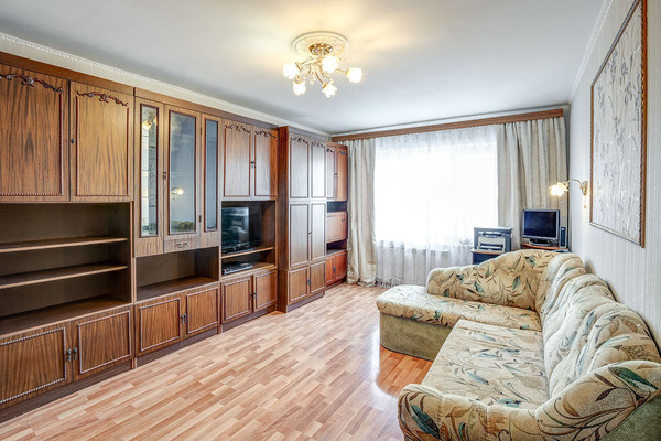 Продам двухкомнатную (2-комн.) квартиру, Народного Ополчения пр-кт, 237, Санкт-Петербург г
