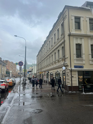 Продам коммерческое помещение 14,2 м2, Новослободская ул, 19, Москва г