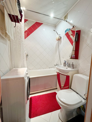 Продам двухкомнатную (2-комн.) квартиру, Победы ул, 34, Нижний Тагил г