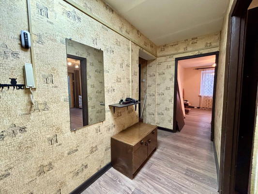 Продам многокомнатную квартиру, Народный б-р, 12к1, Рязань г