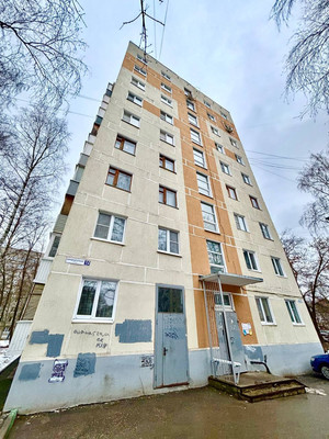 Продам многокомнатную квартиру, Народный б-р, 12к1, Рязань г