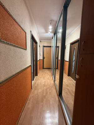 Продам трехкомнатную (3-комн.) квартиру, Ноксинский Спуск ул, 16, Казань г