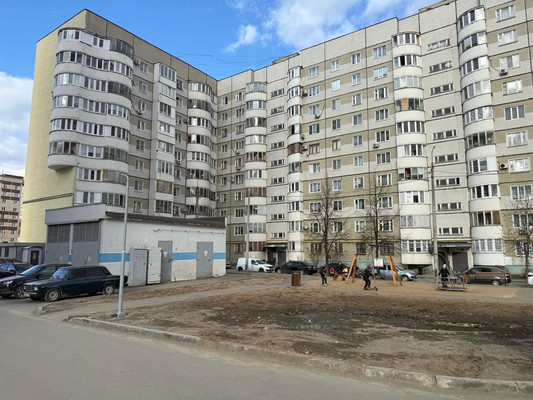 Продам трехкомнатную (3-комн.) квартиру, Ноксинский Спуск ул, 16, Казань г