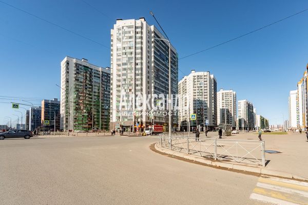 Продам однокомнатную (1-комн.) квартиру, Шувалова ул, 13/10, Мурино п