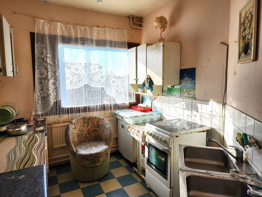 Продам комнату в 12-комн. квартире, Горняков пр-кт, 2Б, Костомукша г