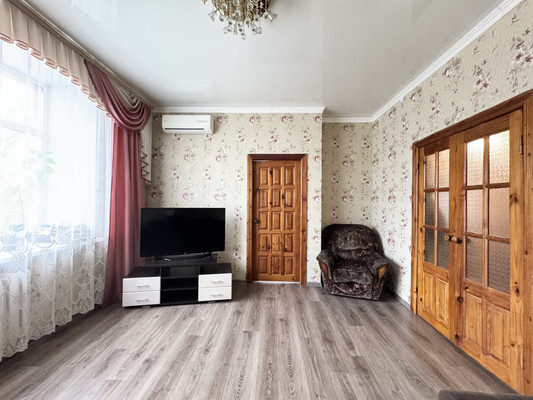 Продам многокомнатную квартиру, Фокина ул, 32, Радица-Крыловка рп