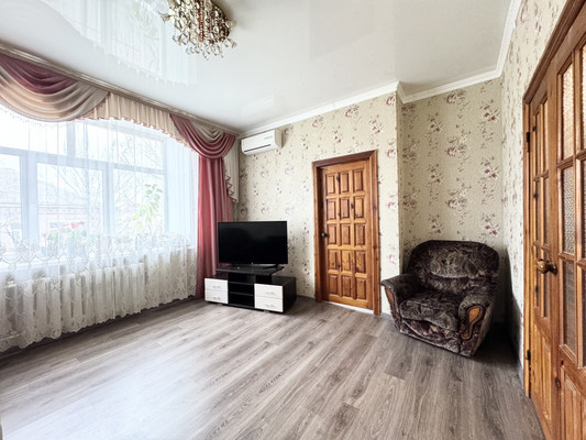 Продам многокомнатную квартиру, Фокина ул, 32, Радица-Крыловка рп