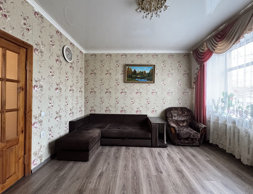 Продам многокомнатную квартиру, Фокина ул, 32, Радица-Крыловка рп