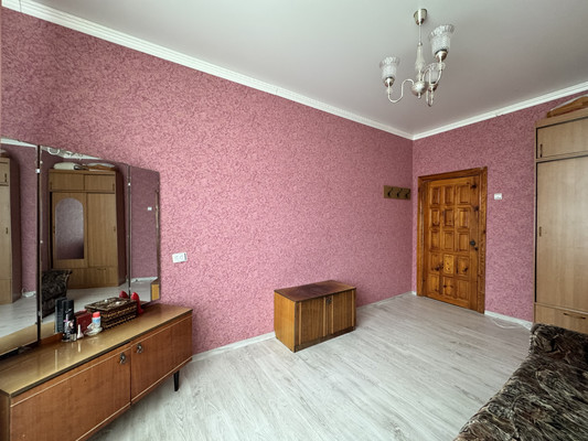 Продам многокомнатную квартиру, Фокина ул, 32, Радица-Крыловка рп