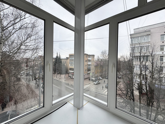 Продам многокомнатную квартиру, Фокина ул, 32, Радица-Крыловка рп