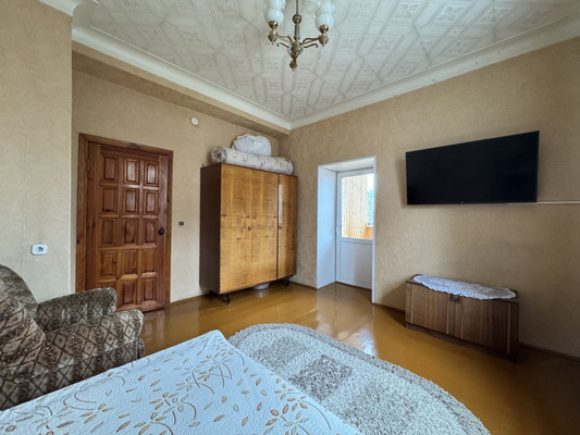Продам многокомнатную квартиру, Фокина ул, 32, Радица-Крыловка рп