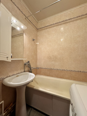 Продам многокомнатную квартиру, Фокина ул, 32, Радица-Крыловка рп