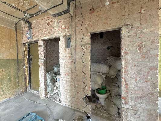 Продам трехкомнатную (3-комн.) квартиру, Красных Зорь ул, 25, Ростов-на-Дону г