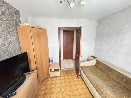Продам трехкомнатную (3-комн.) квартиру, Юбилейная ул, 25, Люберцы г