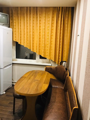 Продам двухкомнатную (2-комн.) квартиру, Героев-североморцев пр-кт, 55, Мурманск г